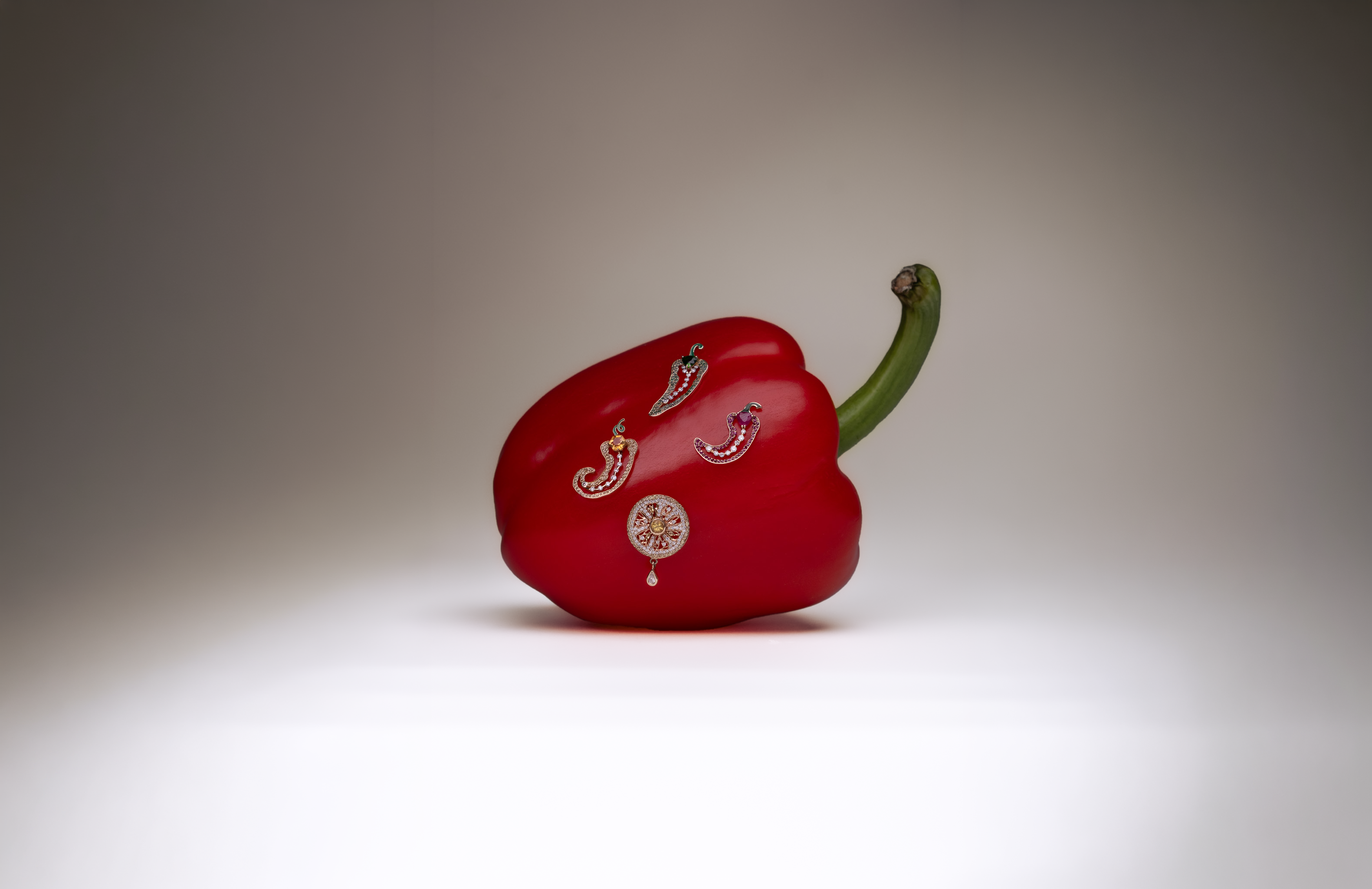 Cocoerow Cayenne Ear Cuff in gold vermeil, lifestyle image