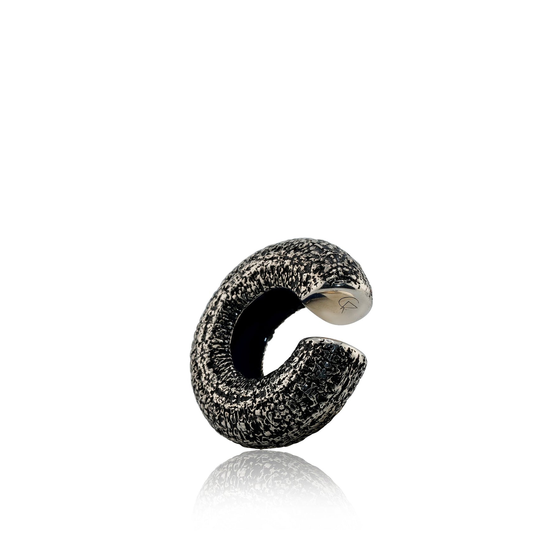Cocoerow Mini Beatrice Ear Cuff Okuta Collection Black Sculptural Fine Jewelry