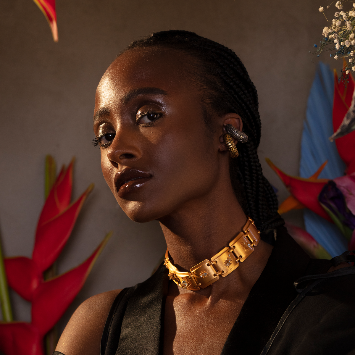 Cocoerow Mini Beatrice Textured Ear Cuff Okuta Collection 14K Yellow Gold Sculptural Fine Jewelry On Model